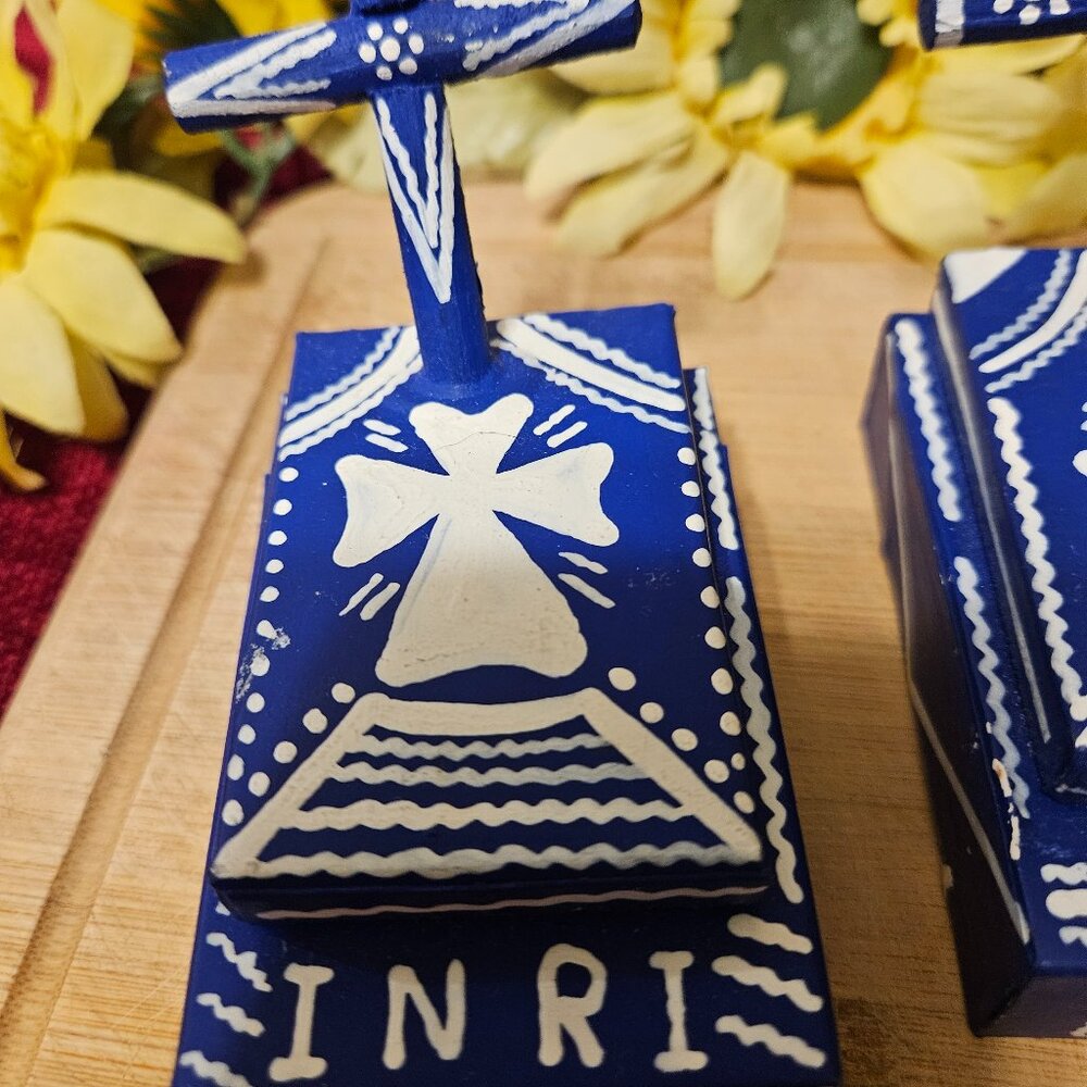 VINTAGE OAXACAN GRAVESITES MADE OUT OF CIGARETTE BOXES HAND PAINTED X3 - Picture 3 of 7